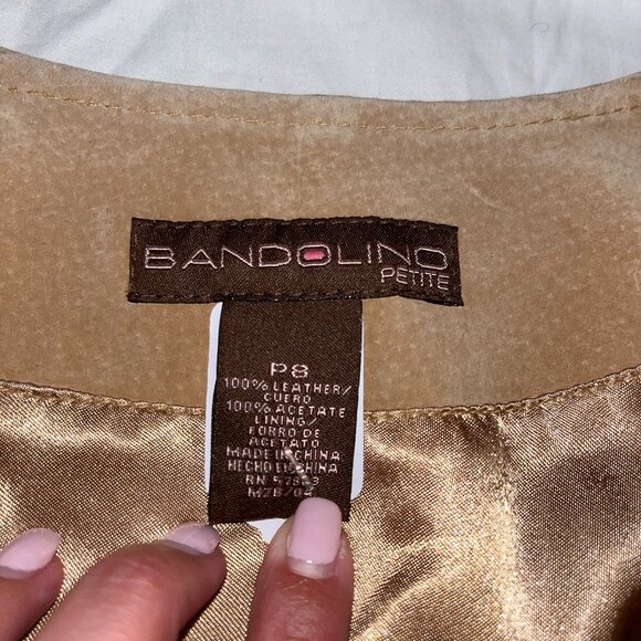 Vintage-Inspired Nubuck Leather Jacket with Embroidered Floral Detail - Picture 4 of 6